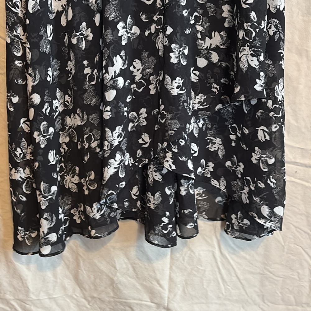 DKNY Monochrome Floral Midi Dress - Picture 3 of 4